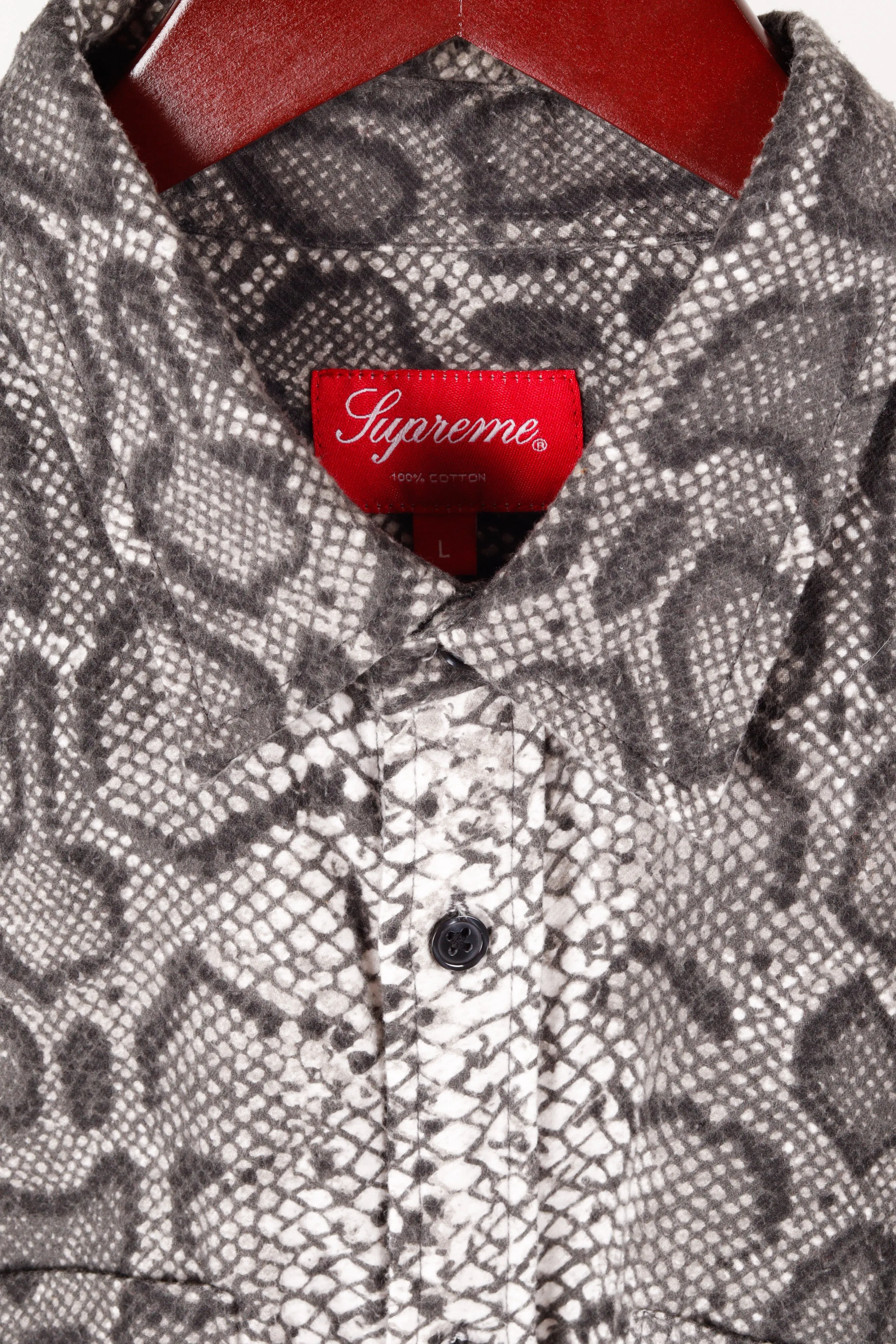 Supreme FW14 'Snakeskin' Flannel White (2014)